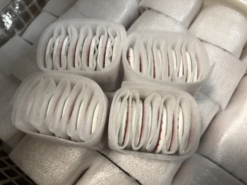 缶バッチ梱包1