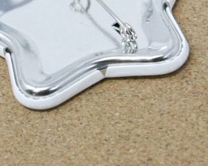 星型缶バッジ切れ込み